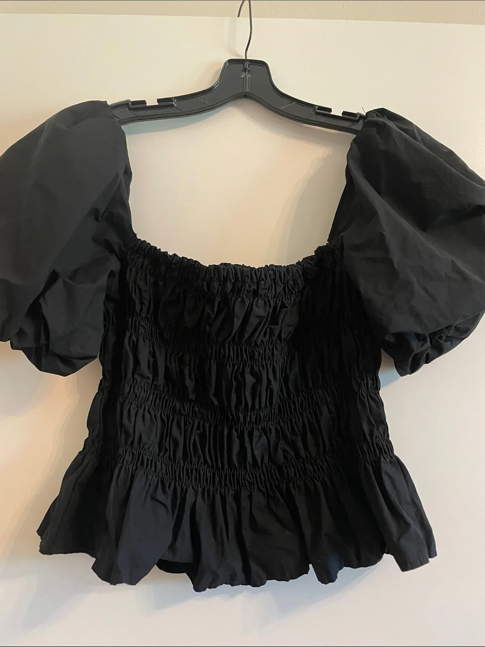 Astr Black Smocked Puff-Sleeve Crop Top